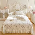 how to use a coverlet